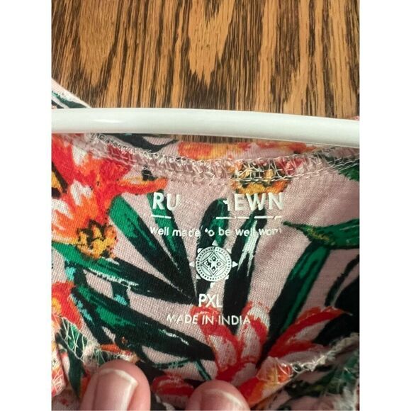 Ruff Hewn Floral Tank Top Woman’s Size PXL Multicolored - Picture 7 of 9